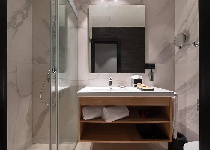 Boutique Cordial Malteses (adults Only) 4*