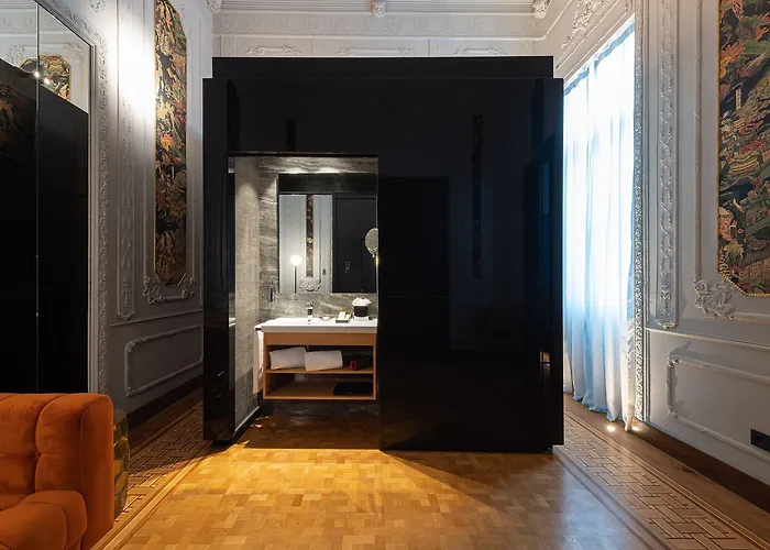 Boutique Cordial Malteses (adults Only) 4*