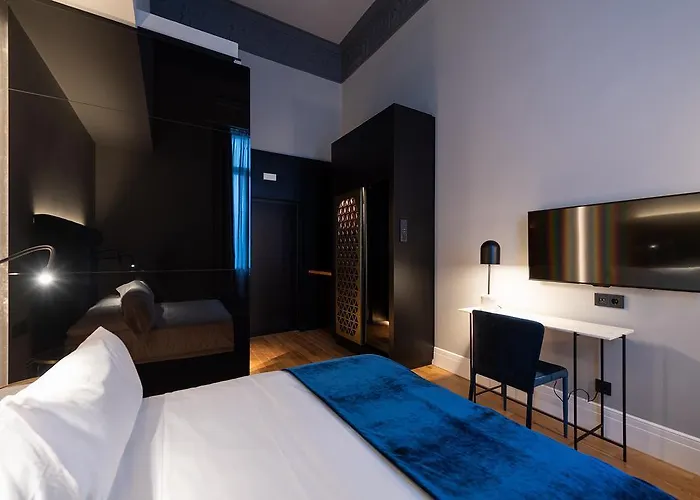 Boutique Cordial Malteses (adults Only) 4*